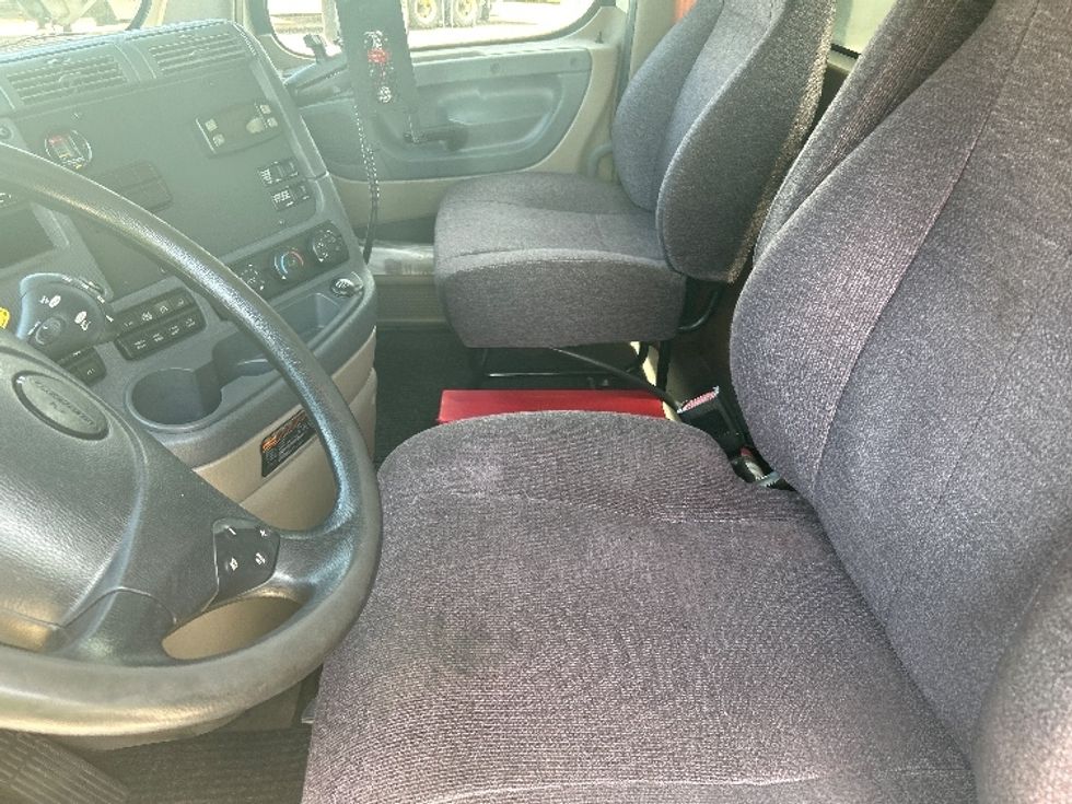 Flatbed Truck-Light and Medium Duty Trucks-Freightliner-2018-Cascadia X12564S-Kennesaw-GA-224,879\n\t\tmiles-$ 106,500 - Image 15