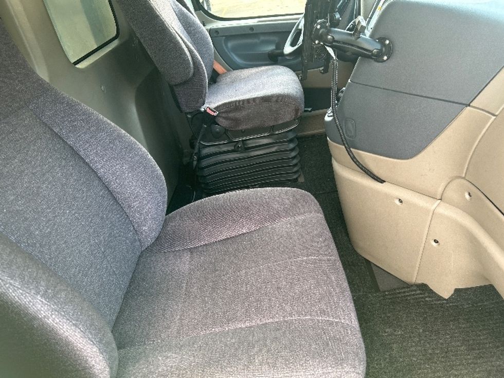 Flatbed Truck-Light and Medium Duty Trucks-Freightliner-2018-Cascadia X12564S-Kennesaw-GA-224,879\n\t\tmiles-$ 106,500 - Image 18