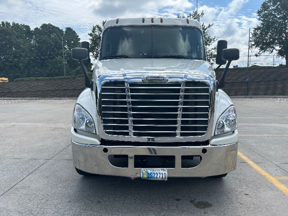 Flatbed Truck-Light and Medium Duty Trucks-Freightliner-2018-Cascadia X12564S-Kennesaw-GA-224,879\n\t\tmiles-$ 106,500 - Image 2