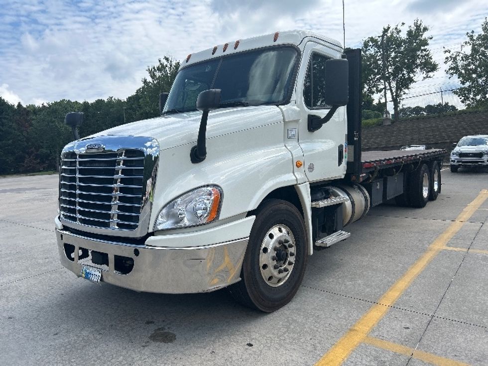 Flatbed Truck-Light and Medium Duty Trucks-Freightliner-2018-Cascadia X12564S-Kennesaw-GA-224,879\n\t\tmiles-$ 106,500 - Image 3