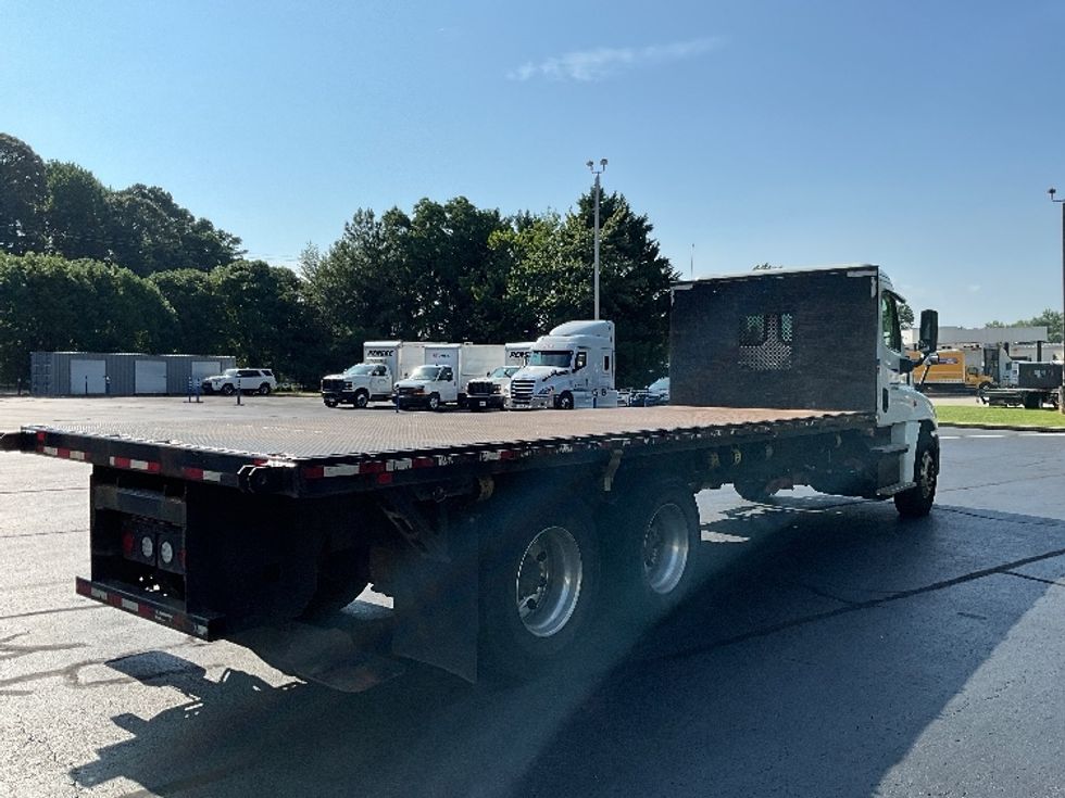 Flatbed Truck-Light and Medium Duty Trucks-Freightliner-2018-Cascadia X12564S-Kennesaw-GA-332,291\n\t\tmiles-$ 95,750 - Image 9