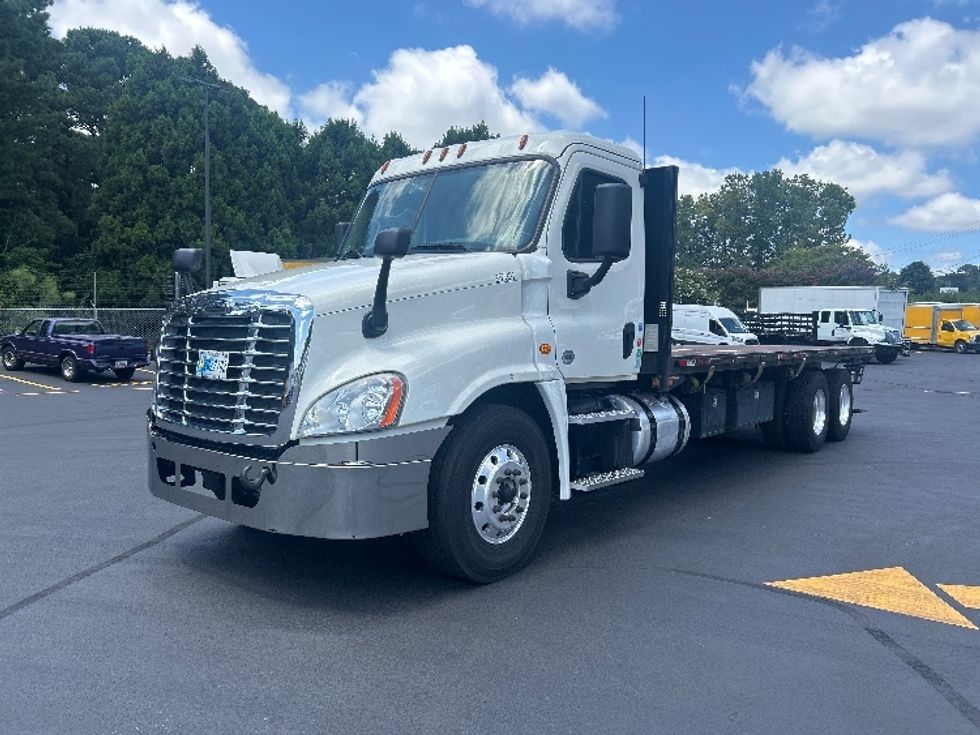 Flatbed Truck-Light and Medium Duty Trucks-Freightliner-2018-Cascadia X12564S-Norcross-GA-177,469\n\t\tmiles-$ 104,250 - Image 3