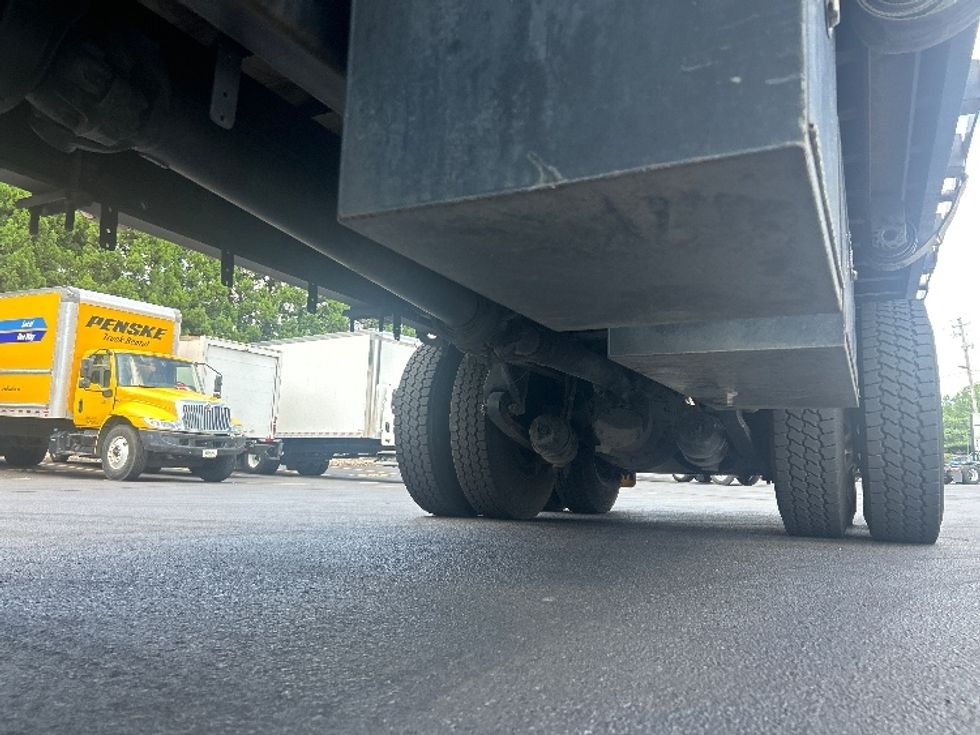 Flatbed Truck-Light and Medium Duty Trucks-Freightliner-2018-Cascadia X12564S-Norcross-GA-177,469\n\t\tmiles-$ 104,250 - Image 5