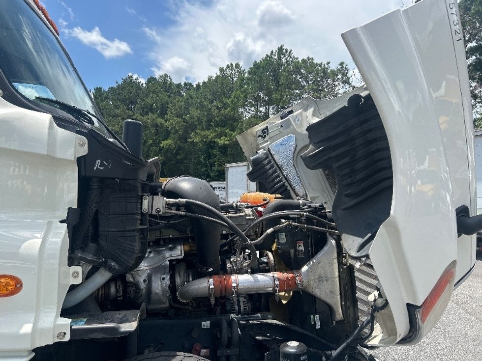 Flatbed Truck-Light and Medium Duty Trucks-Freightliner-2018-Cascadia X12564S-Norcross-GA-207,768\n\t\tmiles-$ 107,500 - Image 18