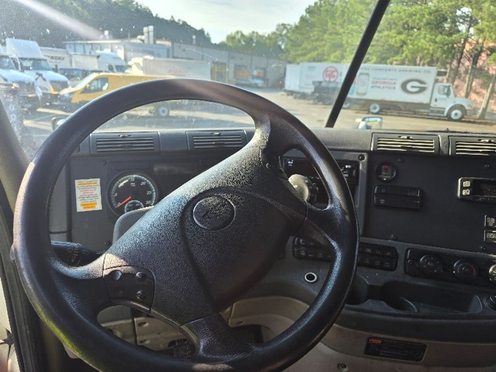 Flatbed Truck-Light and Medium Duty Trucks-Freightliner-2018-Cascadia X12564S-Norcross-GA-257,198\n\t\tmiles-$ 104,750 - Image 13