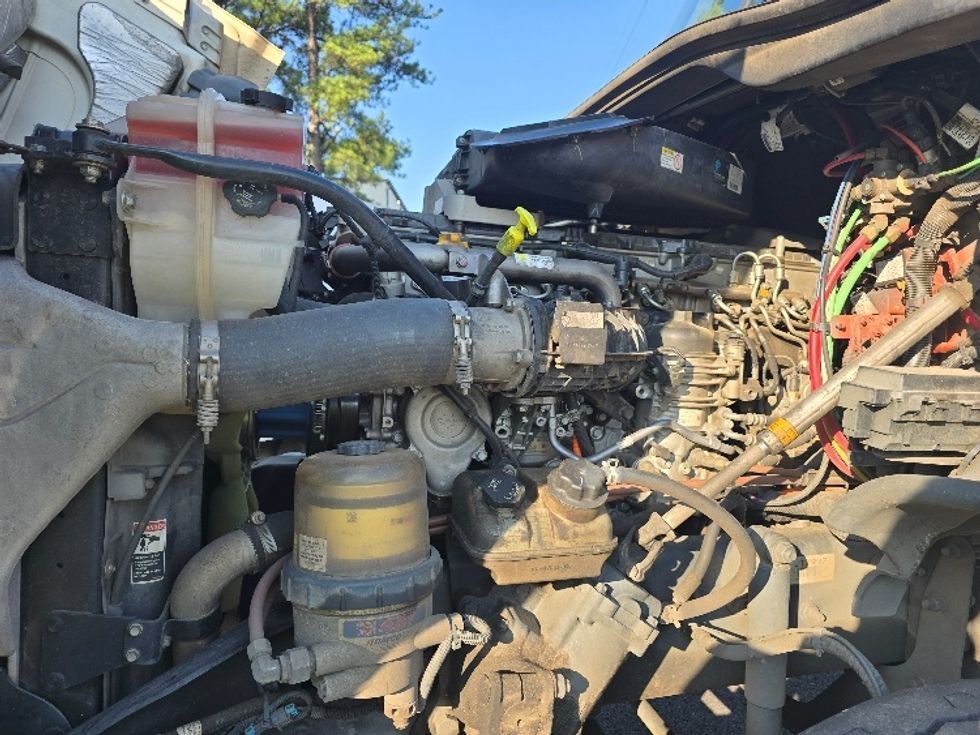 Flatbed Truck-Light and Medium Duty Trucks-Freightliner-2018-Cascadia X12564S-Norcross-GA-257,198\n\t\tmiles-$ 104,750 - Image 19