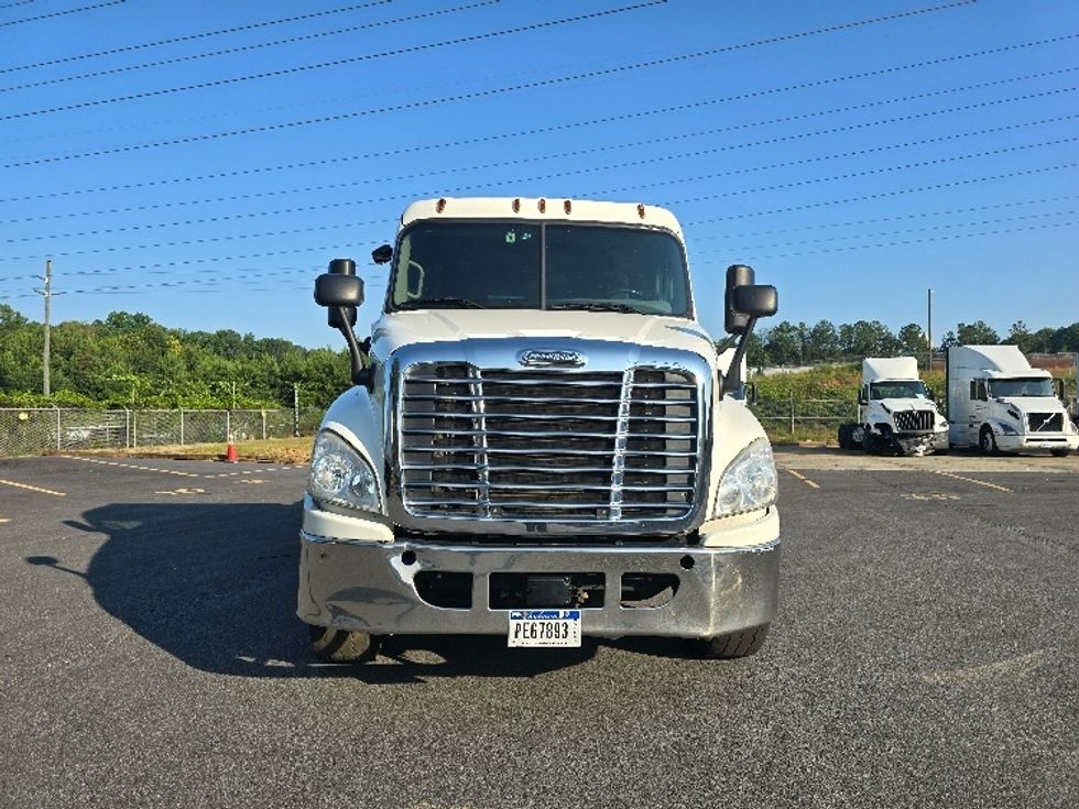 Flatbed Truck-Light and Medium Duty Trucks-Freightliner-2018-Cascadia X12564S-Norcross-GA-257,198\n\t\tmiles-$ 104,750 - Image 2