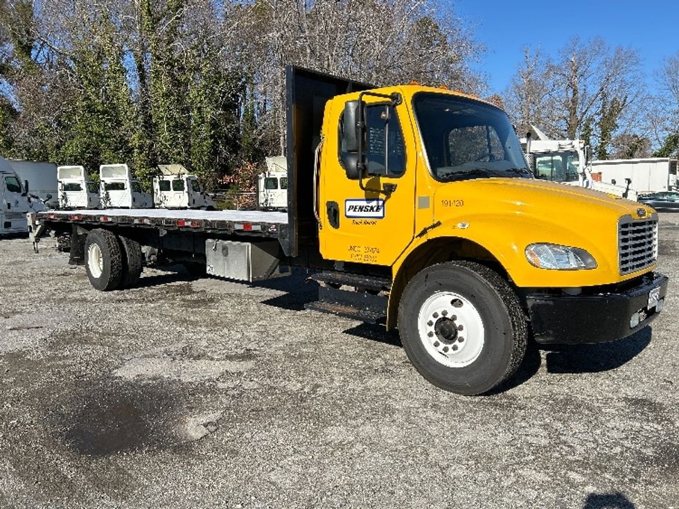 Flatbed Truck-Light and Medium Duty Trucks-Freightliner-2018-M2-Ashland-VA-140,027\n\t\tmiles-$ 56,500 - Image 1