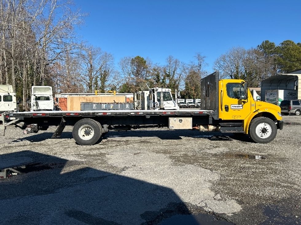 Flatbed Truck-Light and Medium Duty Trucks-Freightliner-2018-M2-Ashland-VA-140,027\n\t\tmiles-$ 56,500 - Image 11