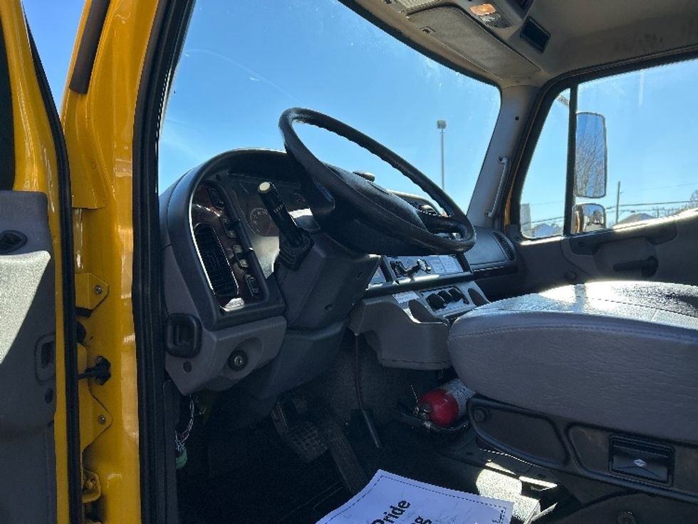 Flatbed Truck-Light and Medium Duty Trucks-Freightliner-2018-M2-Ashland-VA-140,027\n\t\tmiles-$ 56,500 - Image 13