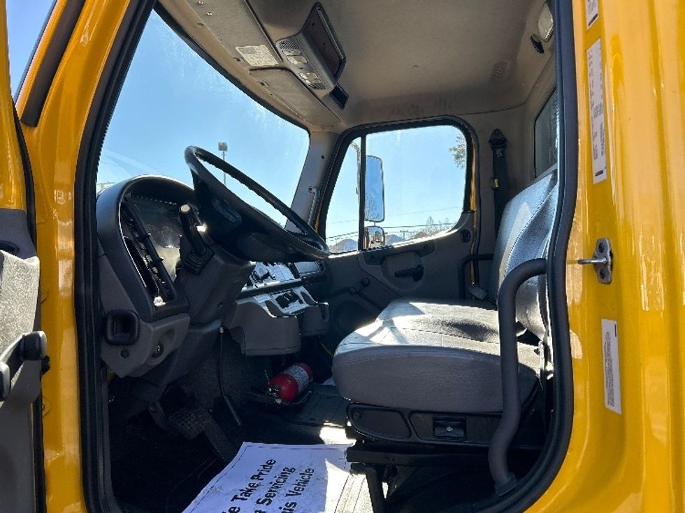 Flatbed Truck-Light and Medium Duty Trucks-Freightliner-2018-M2-Ashland-VA-140,027\n\t\tmiles-$ 56,500 - Image 15