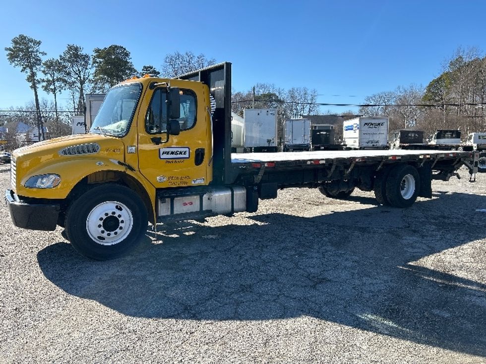 Flatbed Truck-Light and Medium Duty Trucks-Freightliner-2018-M2-Ashland-VA-140,027\n\t\tmiles-$ 56,500 - Image 3