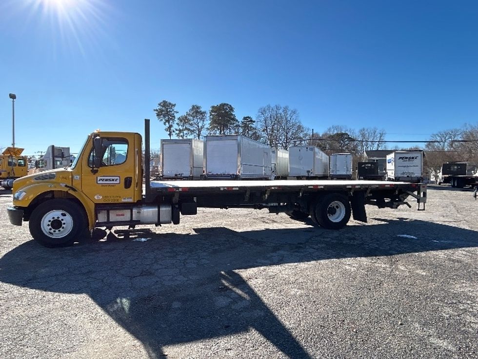 Flatbed Truck-Light and Medium Duty Trucks-Freightliner-2018-M2-Ashland-VA-140,027\n\t\tmiles-$ 56,500 - Image 4