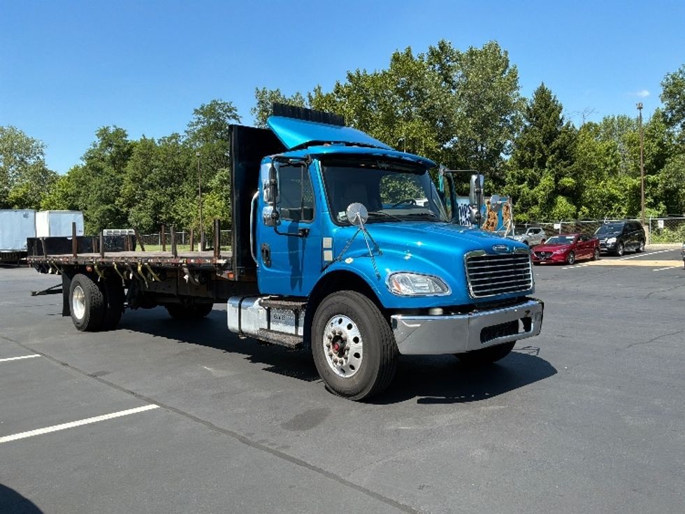 Flatbed Truck-Light and Medium Duty Trucks-Freightliner-2018-M2-Bensalem-PA-215,235\n\t\tmiles-$ 11,500 - Image 1