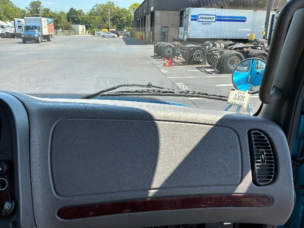Flatbed Truck-Light and Medium Duty Trucks-Freightliner-2018-M2-Bensalem-PA-215,235\n\t\tmiles-$ 11,500 - Image 19