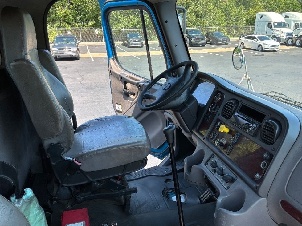 Flatbed Truck-Light and Medium Duty Trucks-Freightliner-2018-M2-Bensalem-PA-215,235\n\t\tmiles-$ 11,500 - Image 20