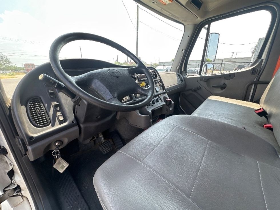 Flatbed Truck-Light and Medium Duty Trucks-Freightliner-2018-M2-Birmingham-AL-254,028\n\t\tmiles-$ 52,000 - Image 15