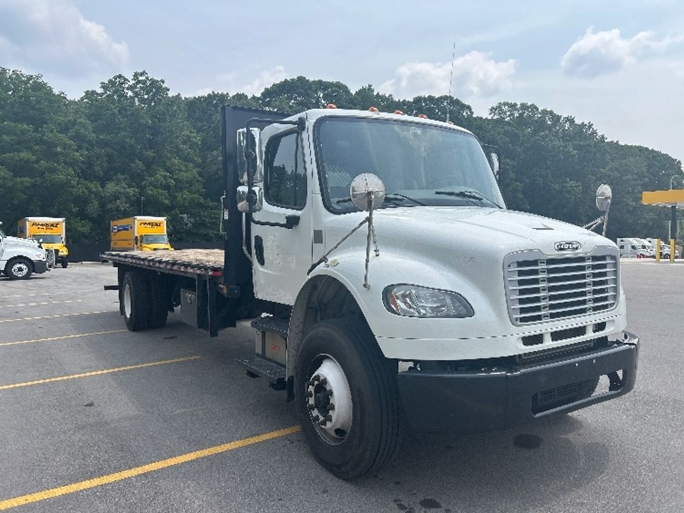 Flatbed Truck-Light and Medium Duty Trucks-Freightliner-2018-M2-Byron Center-MI-137,055\n\t\tmiles-$ 45,750 - Image 1