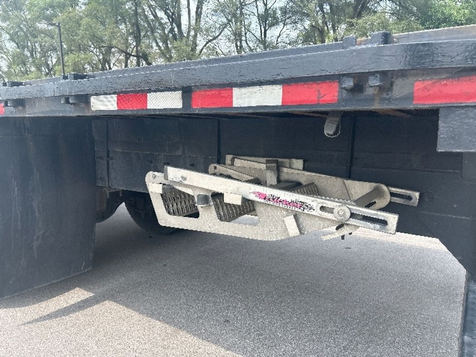 Flatbed Truck-Light and Medium Duty Trucks-Freightliner-2018-M2-Byron Center-MI-137,055\n\t\tmiles-$ 45,750 - Image 11