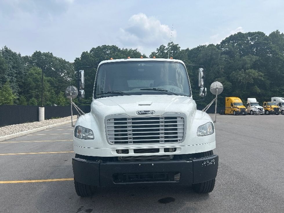 Flatbed Truck-Light and Medium Duty Trucks-Freightliner-2018-M2-Byron Center-MI-137,055\n\t\tmiles-$ 45,750 - Image 2