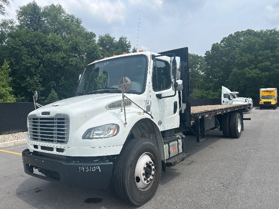 Flatbed Truck-Light and Medium Duty Trucks-Freightliner-2018-M2-Byron Center-MI-137,055\n\t\tmiles-$ 45,750 - Image 3