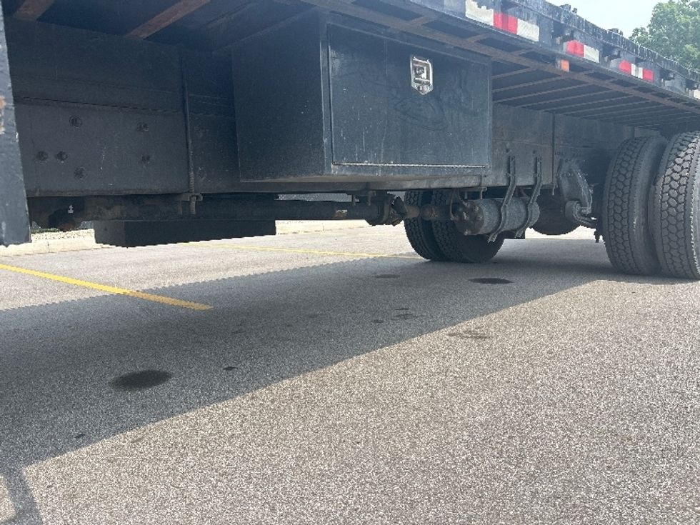 Flatbed Truck-Light and Medium Duty Trucks-Freightliner-2018-M2-Byron Center-MI-137,055\n\t\tmiles-$ 45,750 - Image 5