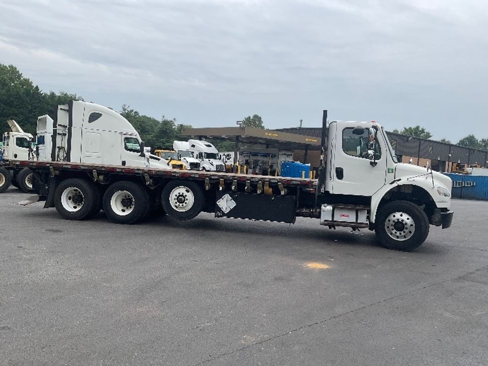 Flatbed Truck-Light and Medium Duty Trucks-Freightliner-2018-M2-Capitol Heights-MD-204,095\n\t\tmiles-$ 61,250 - Image 15