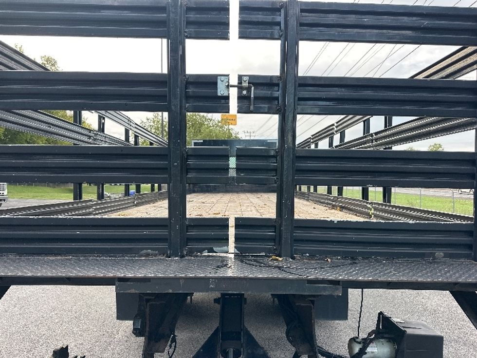 Flatbed Truck-Light and Medium Duty Trucks-Freightliner-2018-M2-Cleveland-TN-70,532\n\t\tmiles-$ 54,250 - Image 10