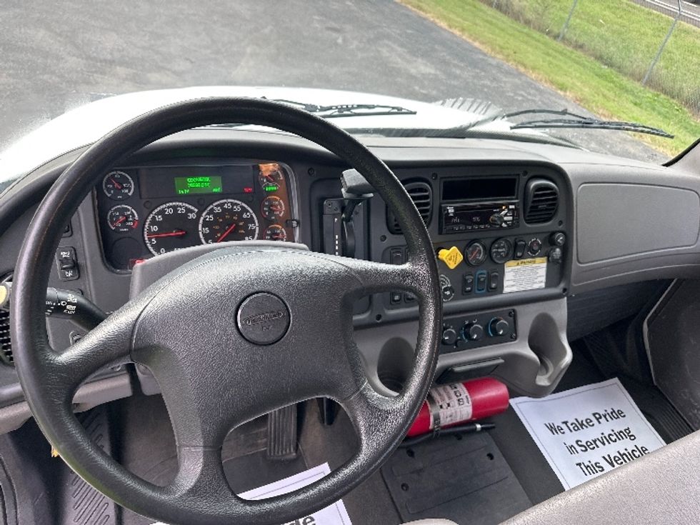 Flatbed Truck-Light and Medium Duty Trucks-Freightliner-2018-M2-Cleveland-TN-70,532\n\t\tmiles-$ 54,250 - Image 18