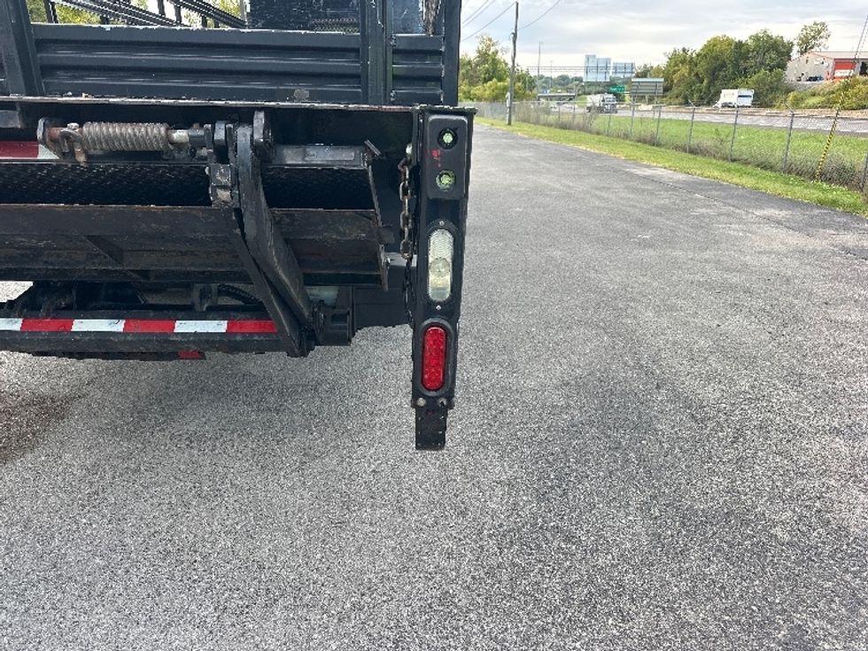 Flatbed Truck-Light and Medium Duty Trucks-Freightliner-2018-M2-Cleveland-TN-70,532\n\t\tmiles-$ 54,250 - Image 30