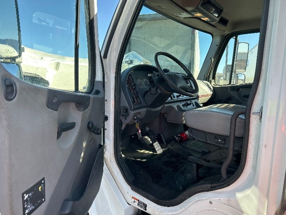 Flatbed Truck-Light and Medium Duty Trucks-Freightliner-2018-M2-Colorado Springs-CO-125,746\n\t\tmiles-$ 56,500 - Image 13