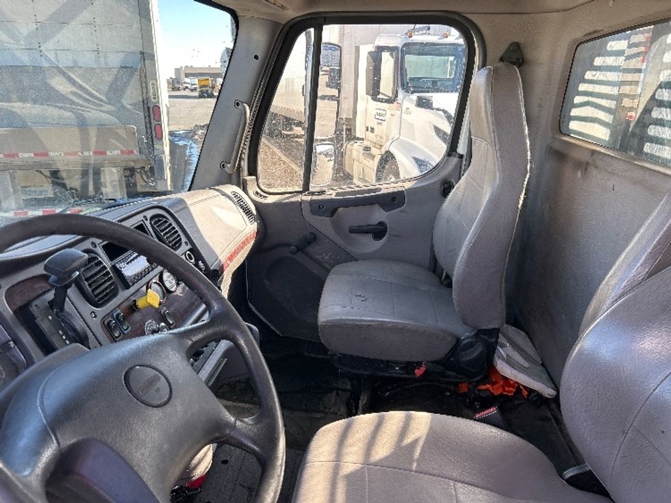 Flatbed Truck-Light and Medium Duty Trucks-Freightliner-2018-M2-Colorado Springs-CO-125,746\n\t\tmiles-$ 56,500 - Image 16