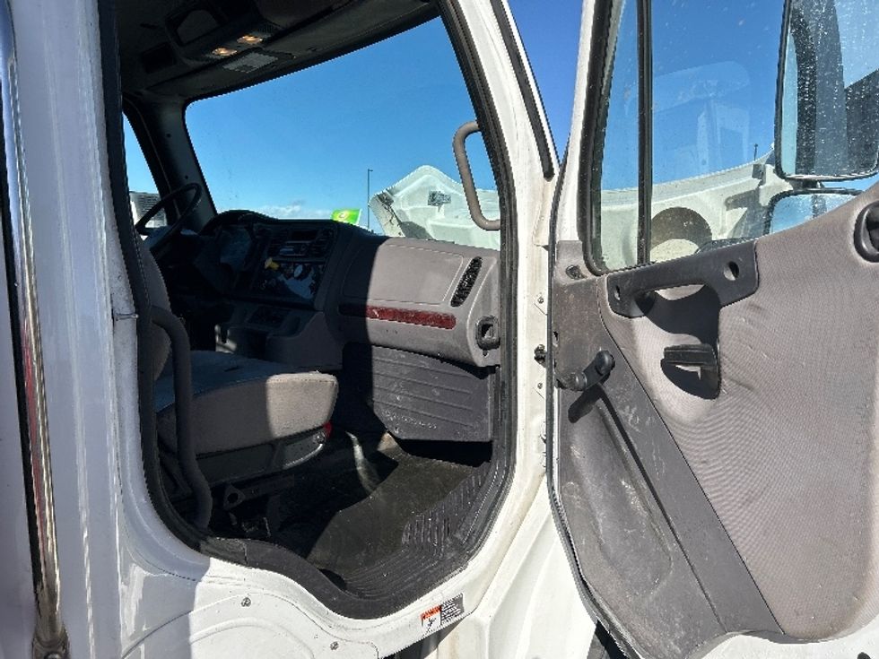 Flatbed Truck-Light and Medium Duty Trucks-Freightliner-2018-M2-Colorado Springs-CO-125,746\n\t\tmiles-$ 56,500 - Image 17