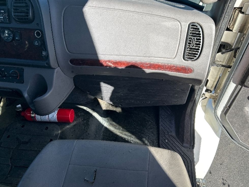 Flatbed Truck-Light and Medium Duty Trucks-Freightliner-2018-M2-Colorado Springs-CO-125,746\n\t\tmiles-$ 56,500 - Image 18