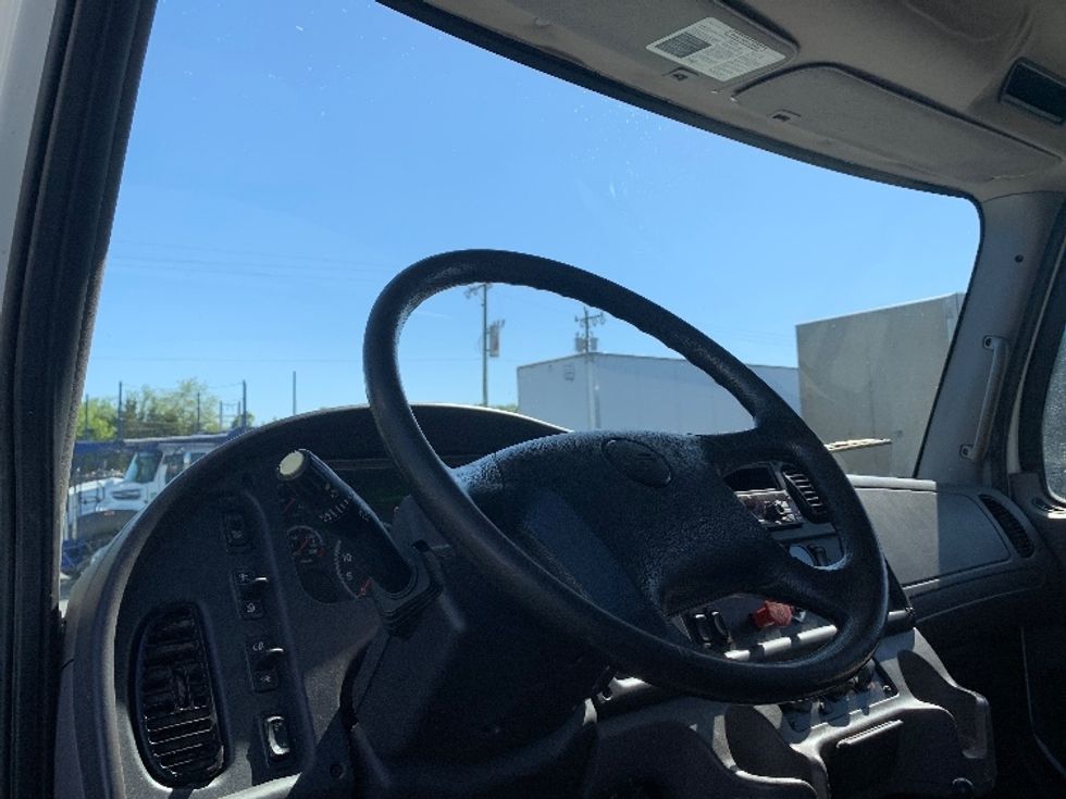 Flatbed Truck-Light and Medium Duty Trucks-Freightliner-2018-M2-Concord-NC-138,650\n\t\tmiles-$ 42,500 - Image 15
