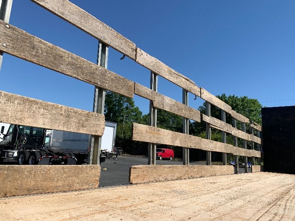 Flatbed Truck-Light and Medium Duty Trucks-Freightliner-2018-M2-Concord-NC-138,650\n\t\tmiles-$ 42,500 - Image 9
