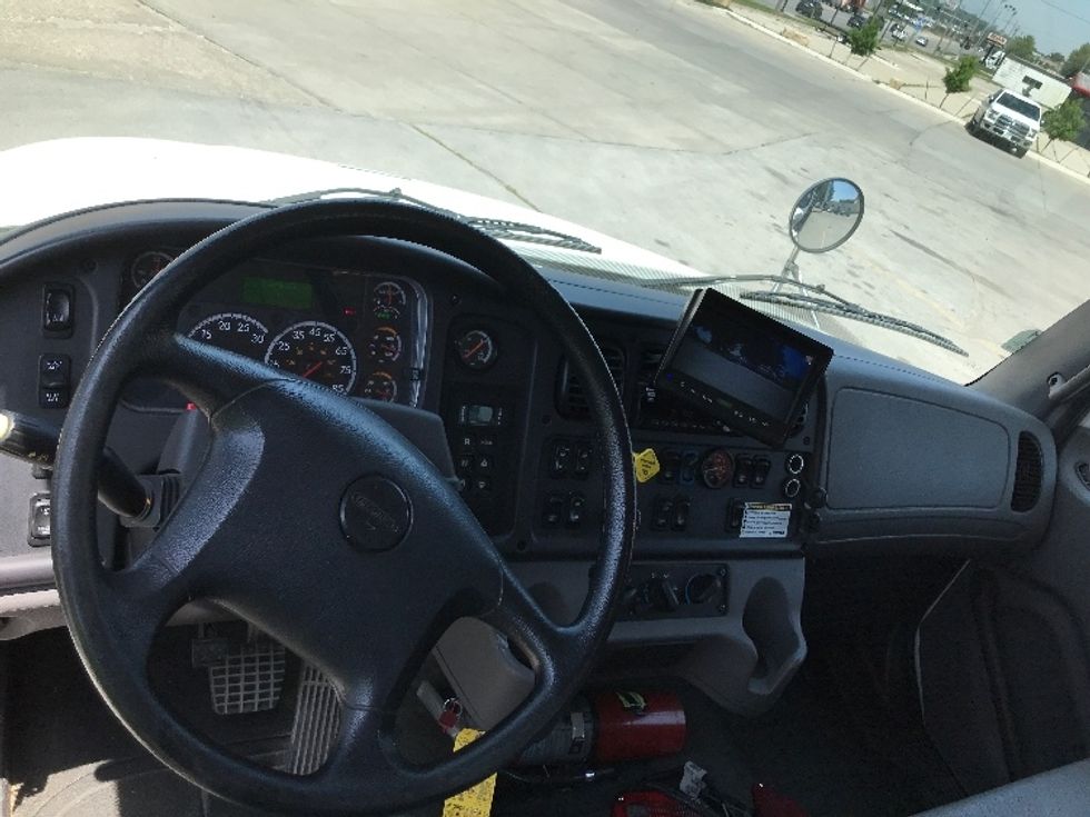 Flatbed Truck-Light and Medium Duty Trucks-Freightliner-2018-M2-Des Moines-IA-174,215\n\t\tmiles-$ 69,500 - Image 15