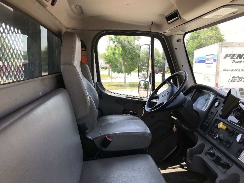 Flatbed Truck-Light and Medium Duty Trucks-Freightliner-2018-M2-Des Moines-IA-174,215\n\t\tmiles-$ 69,500 - Image 19