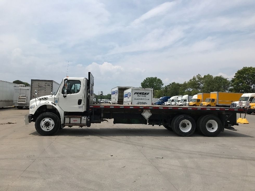 Flatbed Truck-Light and Medium Duty Trucks-Freightliner-2018-M2-Des Moines-IA-174,215\n\t\tmiles-$ 69,500 - Image 4