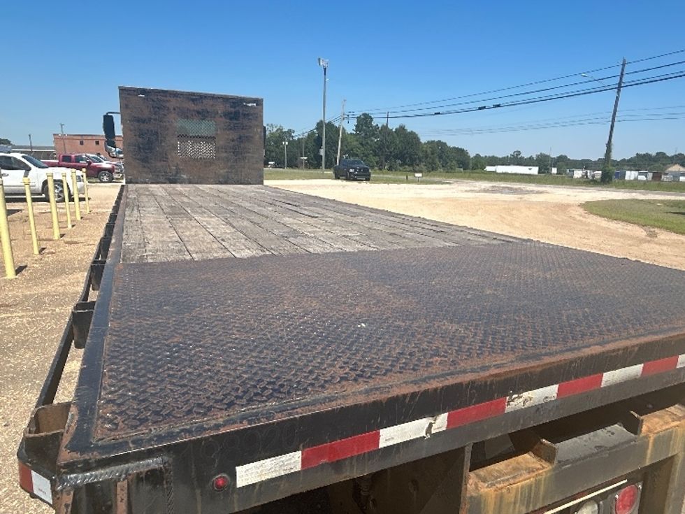 Flatbed Truck-Light and Medium Duty Trucks-Freightliner-2018-M2-Dothan-AL-167,152\n\t\tmiles-$ 57,250 - Image 11