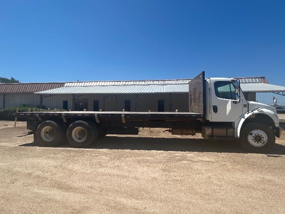 Flatbed Truck-Light and Medium Duty Trucks-Freightliner-2018-M2-Dothan-AL-167,152\n\t\tmiles-$ 57,250 - Image 14