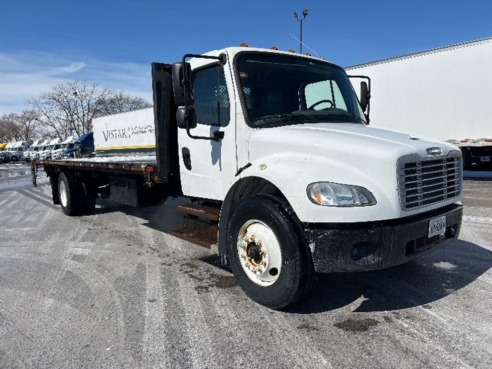 Flatbed Truck-Light and Medium Duty Trucks-Freightliner-2018-M2-East Chicago-IN-136,288\n\t\tmiles-$ 46,500 - Image 1