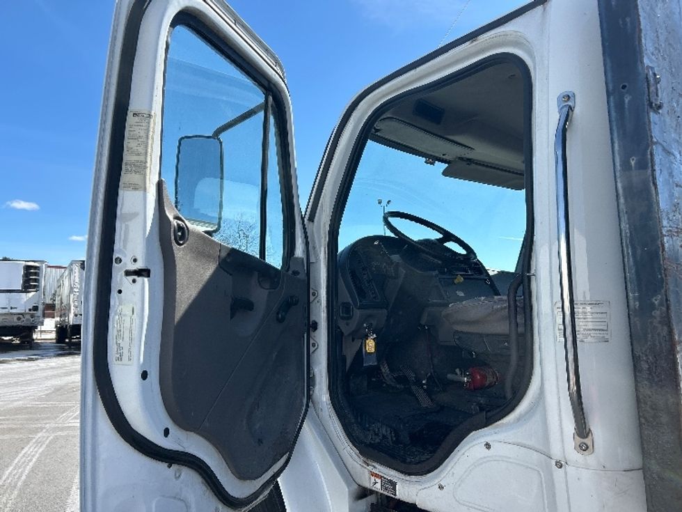 Flatbed Truck-Light and Medium Duty Trucks-Freightliner-2018-M2-East Chicago-IN-136,288\n\t\tmiles-$ 46,500 - Image 12