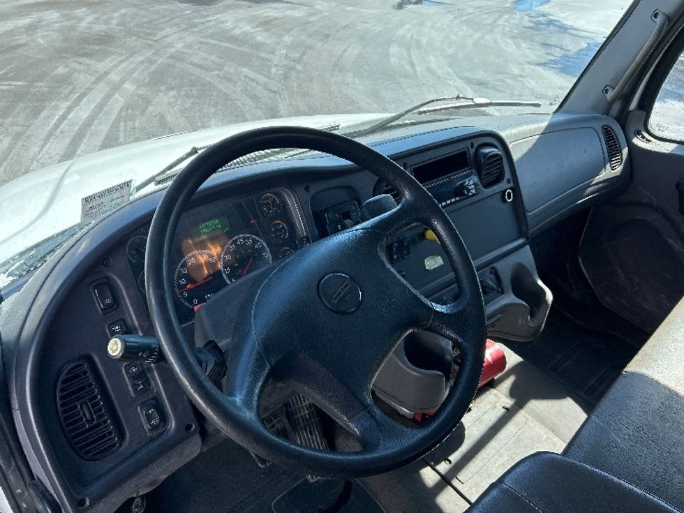 Flatbed Truck-Light and Medium Duty Trucks-Freightliner-2018-M2-East Chicago-IN-136,288\n\t\tmiles-$ 46,500 - Image 13