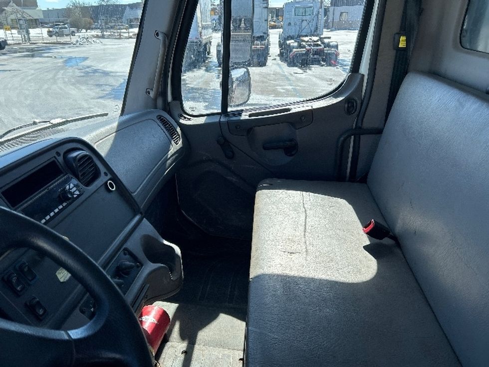 Flatbed Truck-Light and Medium Duty Trucks-Freightliner-2018-M2-East Chicago-IN-136,288\n\t\tmiles-$ 46,500 - Image 15