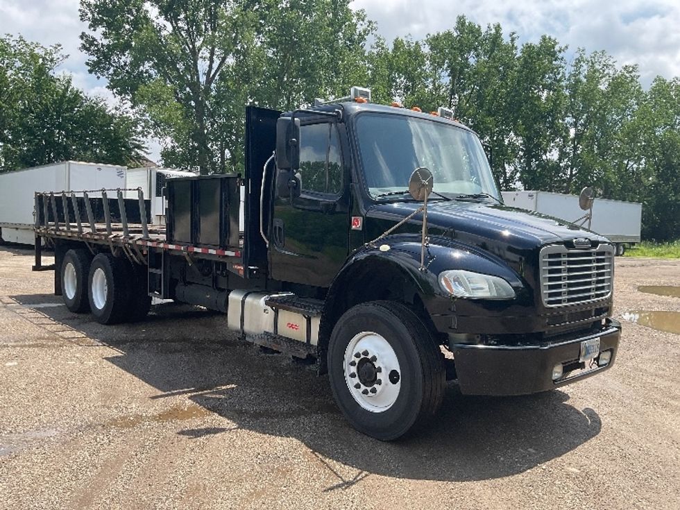 Flatbed Truck-Light and Medium Duty Trucks-Freightliner-2018-M2-East Chicago-IN-289,714\n\t\tmiles-$ 41,000 - Image 1