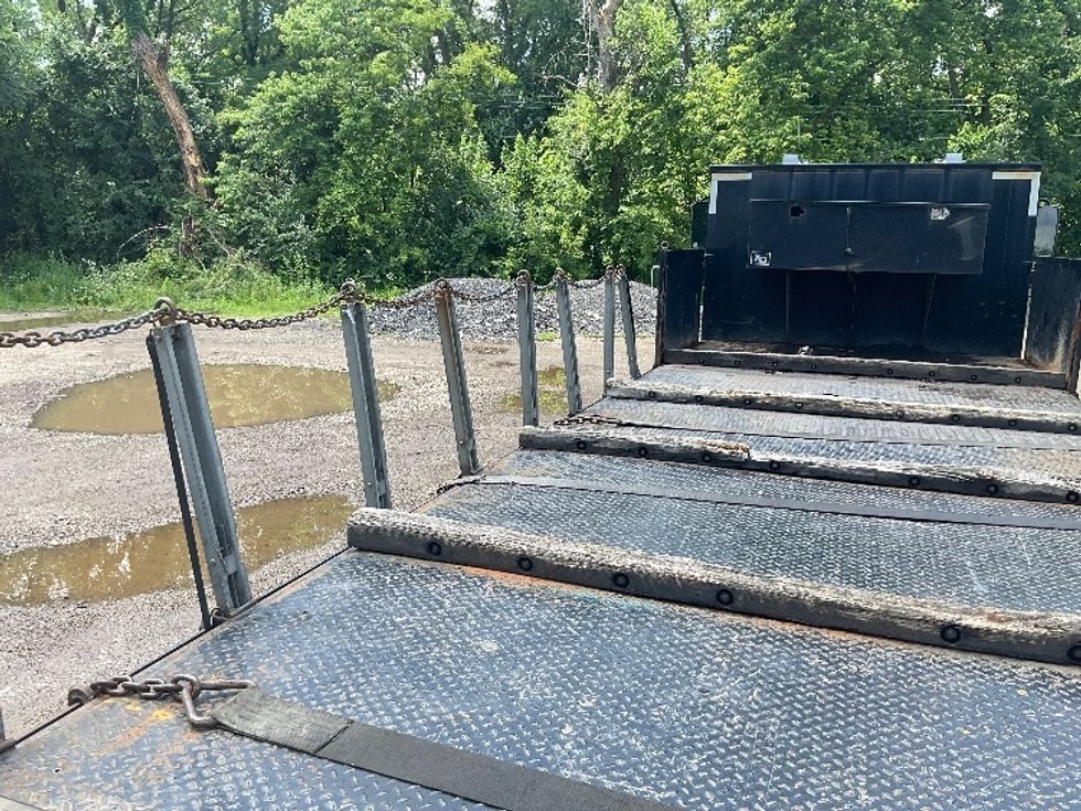 Flatbed Truck-Light and Medium Duty Trucks-Freightliner-2018-M2-East Chicago-IN-289,714\n\t\tmiles-$ 41,000 - Image 10