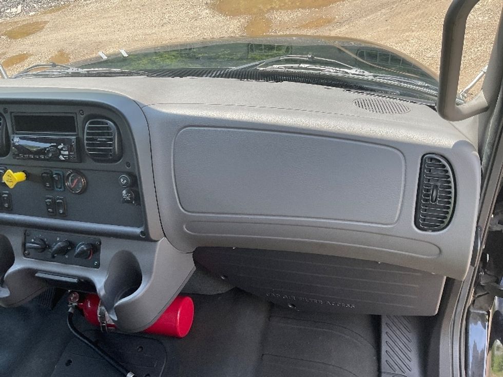 Flatbed Truck-Light and Medium Duty Trucks-Freightliner-2018-M2-East Chicago-IN-289,714\n\t\tmiles-$ 41,000 - Image 20