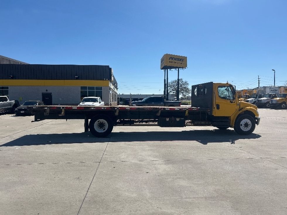 Flatbed Truck-Light and Medium Duty Trucks-Freightliner-2018-M2-Houston-TX-190,442\n\t\tmiles-$ 42,500 - Image 11