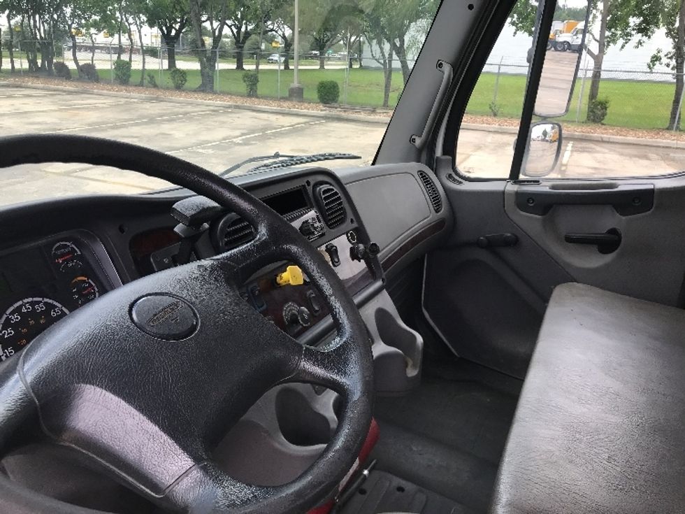Flatbed Truck-Light and Medium Duty Trucks-Freightliner-2018-M2-Houston-TX-78,122\n\t\tmiles-$ 52,250 - Image 16